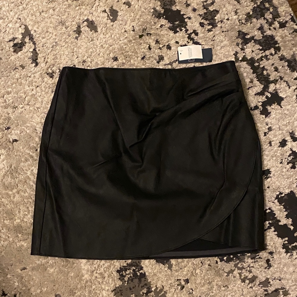 Abercrombie vegan leather  Black Women's Skirt